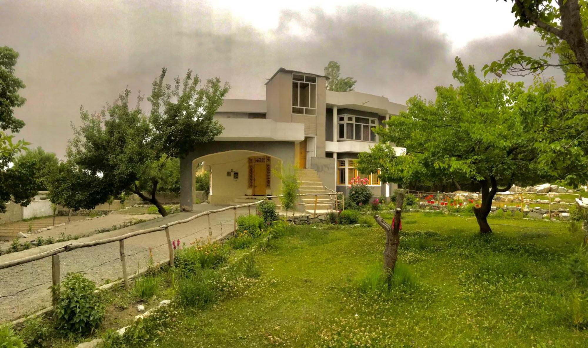 Serenity Guest House Skardu Exterior photo